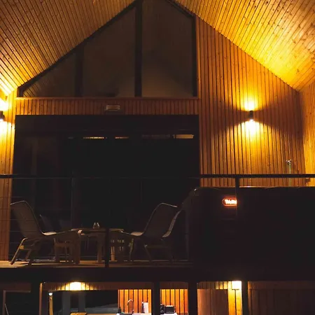 Scheelit Vila Banská Štiavnica